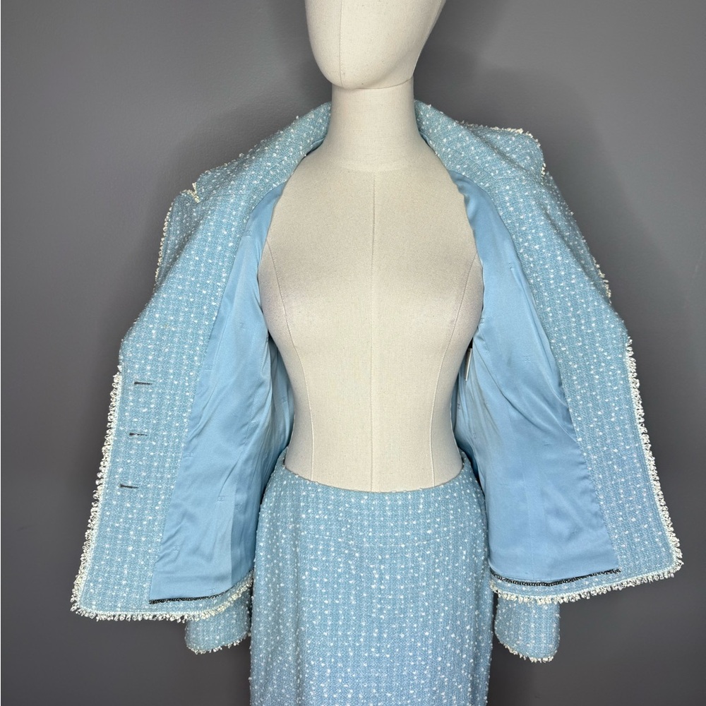 Chanel 1997 Blue White Princess Diana Tweed Suit. - Picture 5 of 16